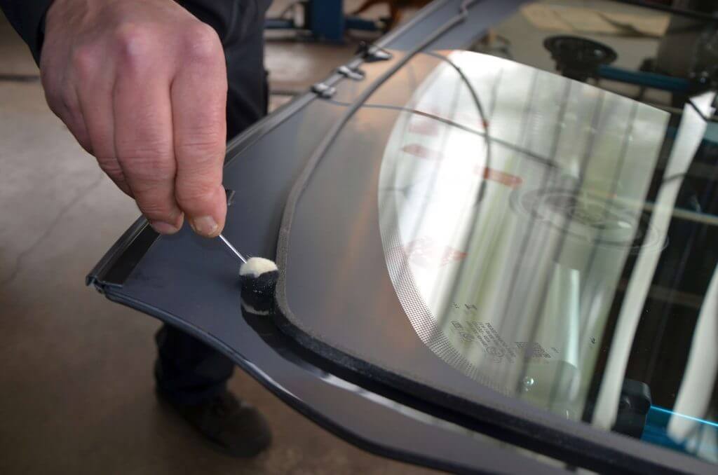 Autoglas Homburg & Umgebung - Autoscheibe wechseln in Homburg - Steinschlag reparieren in Homburg